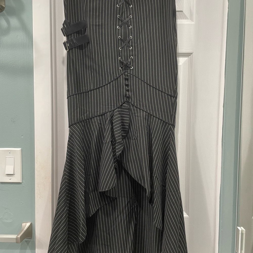 YOU WON'T FIND THIS ANYWHERE! Goth pinstripe buckle layer-skirt EU 40 STEAMPUNK